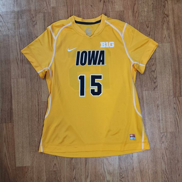 Iowa Hawkeyes Game Worn Soccer Jersey Big 10 Women #15 Sz. L - Picture 1 of 3